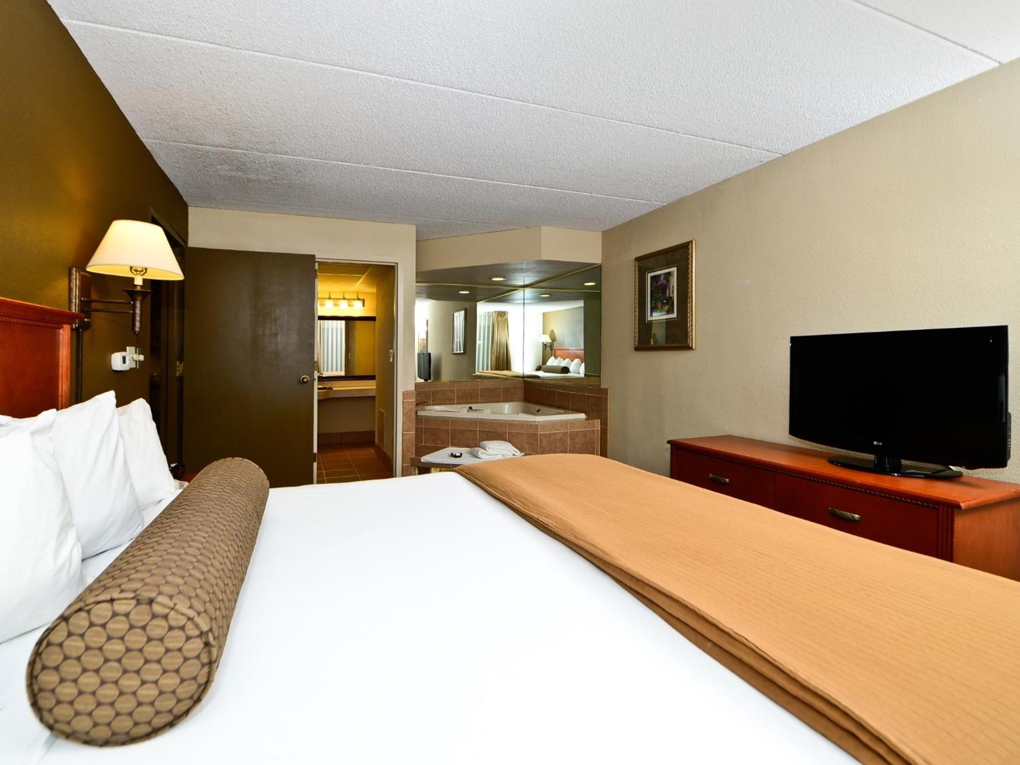 Ramada By Wyndham Plymouth Hotel & Conference Center Kamer foto
