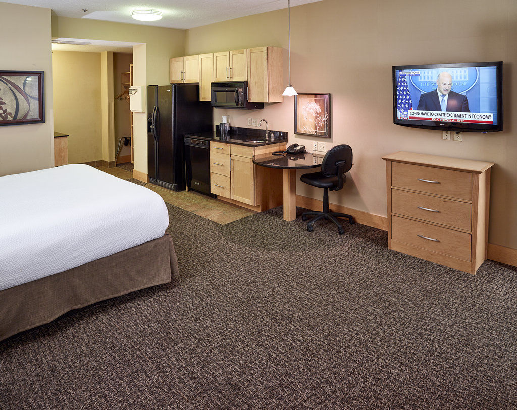 Ramada By Wyndham Plymouth Hotel & Conference Center Buitenkant foto